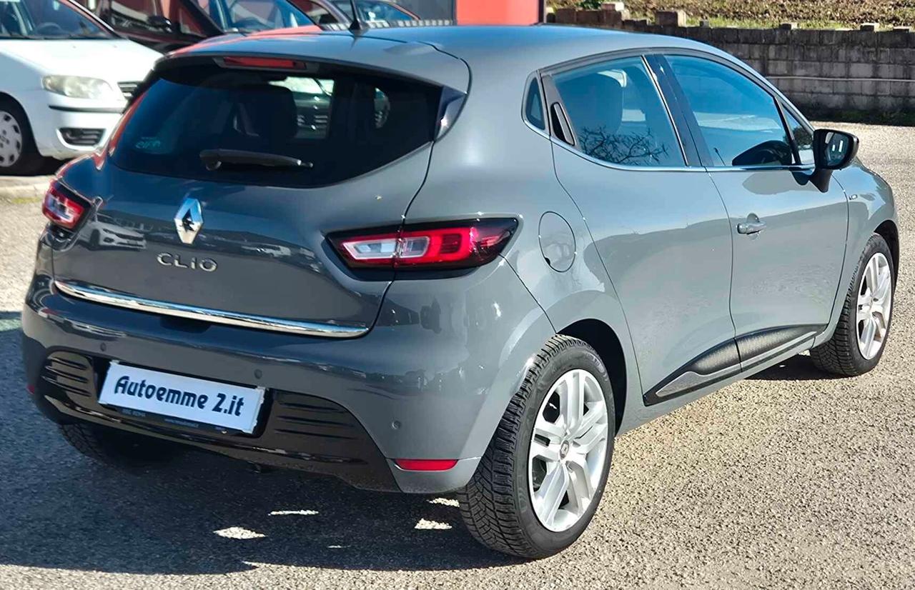 Renault Clio dCi 8V 90 CV 5 porte Moschino Zen