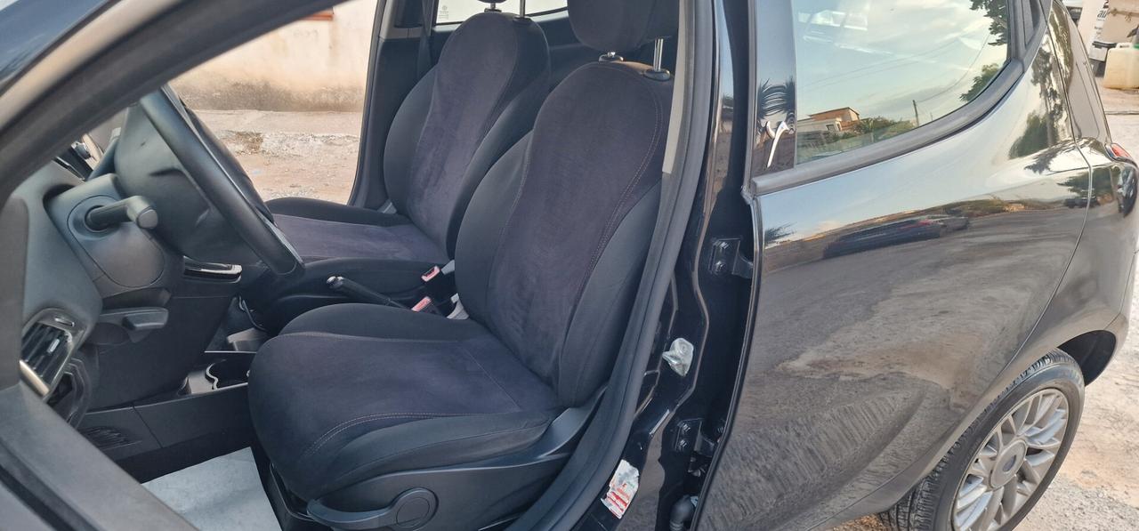 Lancia Ypsilon 1.3 MJT 16V 95 CV 5 porte S&S Platinum