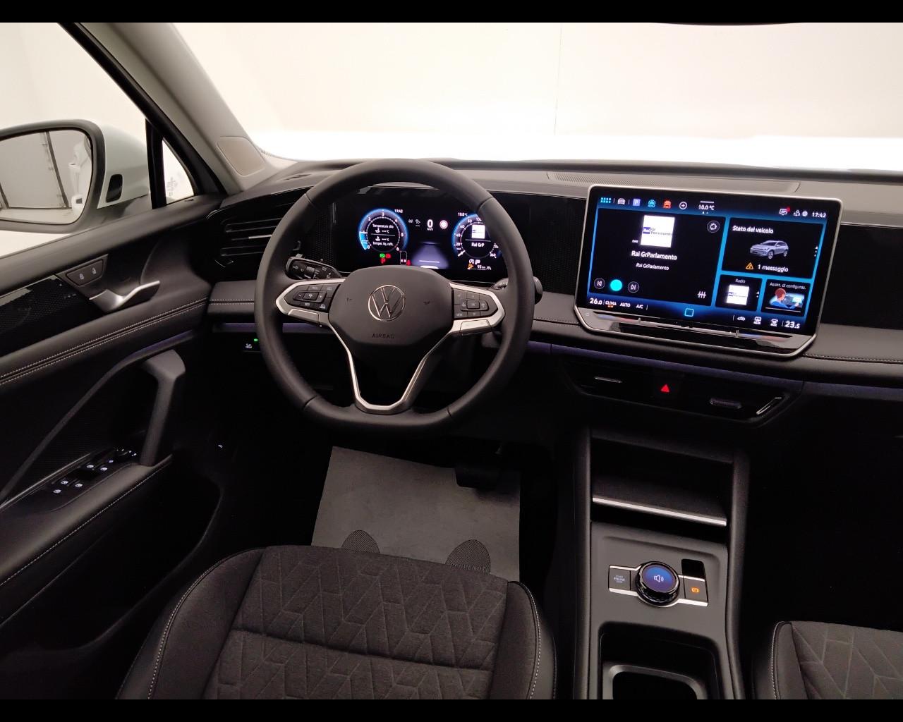 VOLKSWAGEN Tiguan III 2024 - Tiguan 2.0 tdi Life 150cv dsg