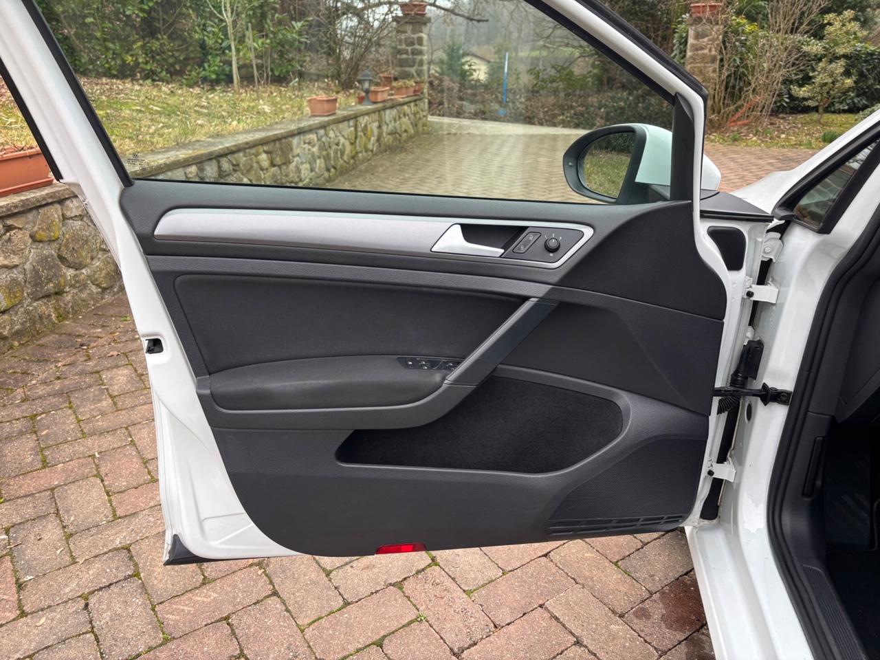 Volkswagen Golf 1.6 TDI 5p. 90CV