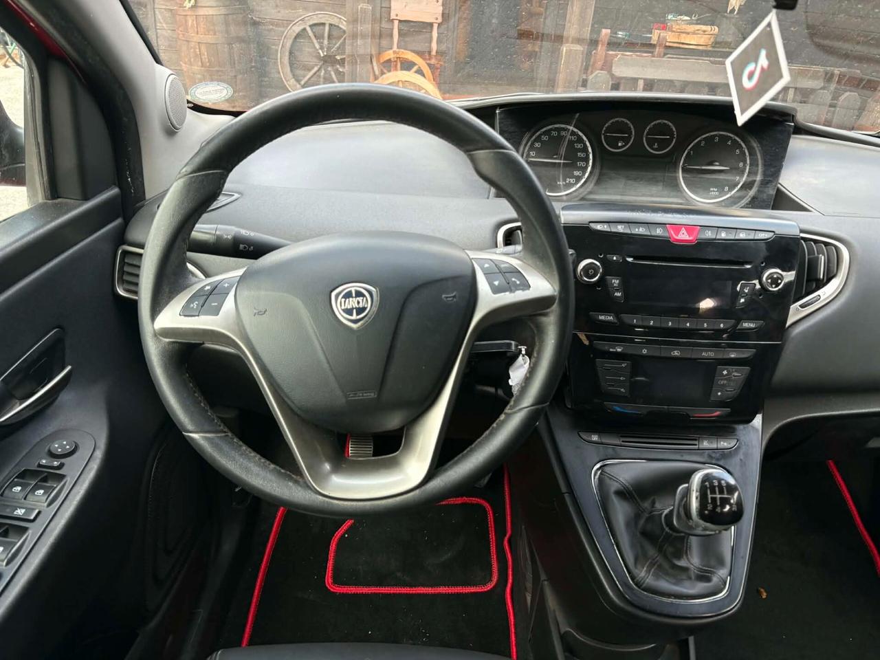 Lancia Ypsilon 1.2 69 CV 5 porte GPL 2035 Ecochic Elefantino