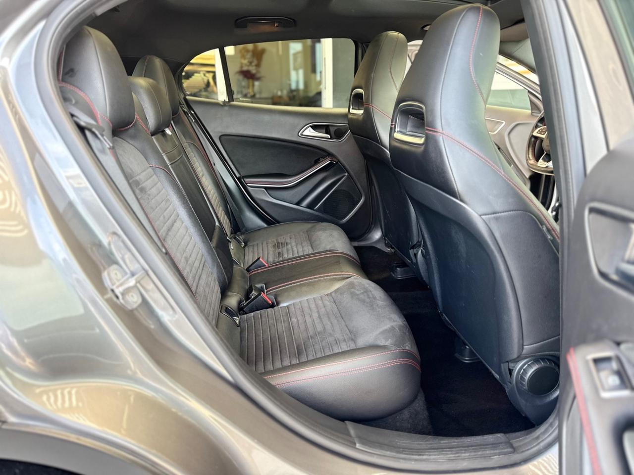 Mercedes-benz GLA 200 d Automatic 4Matic Premium