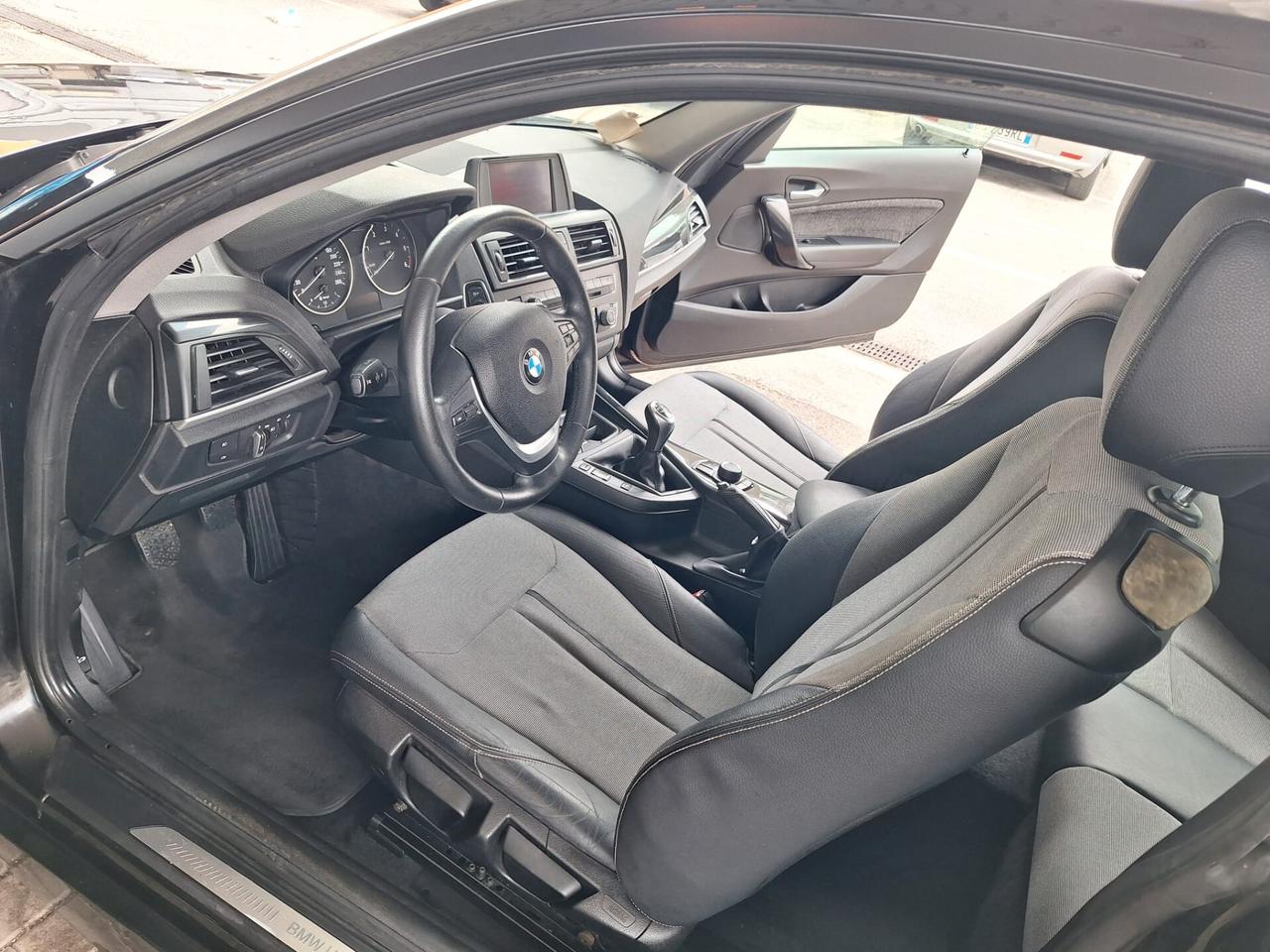 BMW 116d Urban 116CV 2014 – 4 CILINDRI-Navi Pelle Keyless PDC Tagliandi BMW