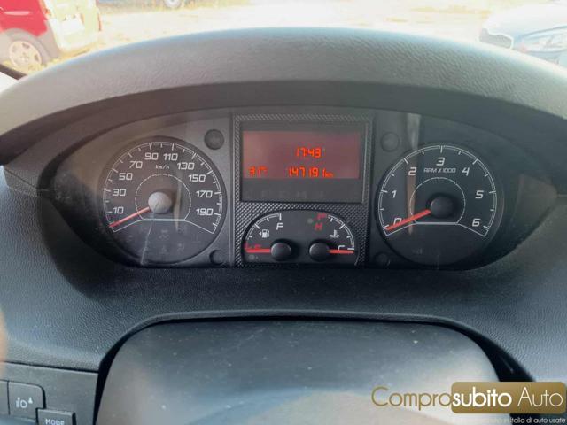PEUGEOT Boxer 330 2.2 BlueHDi 120 S&S PC-TM Furgone