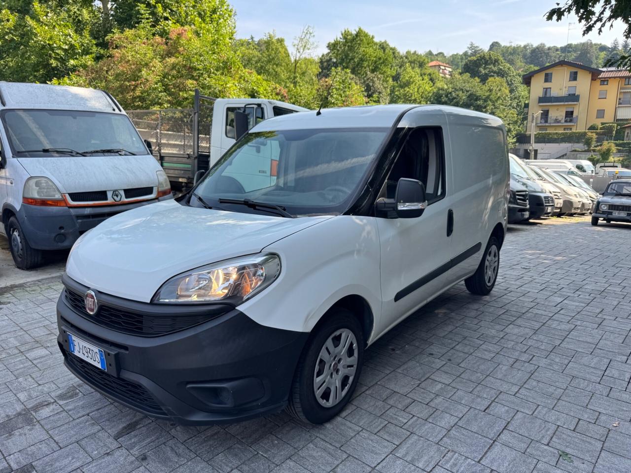 DUE FIAT DOBLO PER COMMERCIANTI