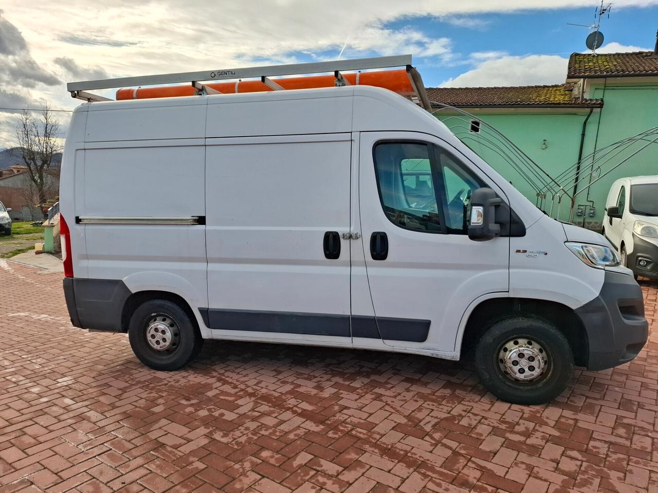 Fiat Ducato 33 2.3 MJT 130cv con armadio e banco da lavoro