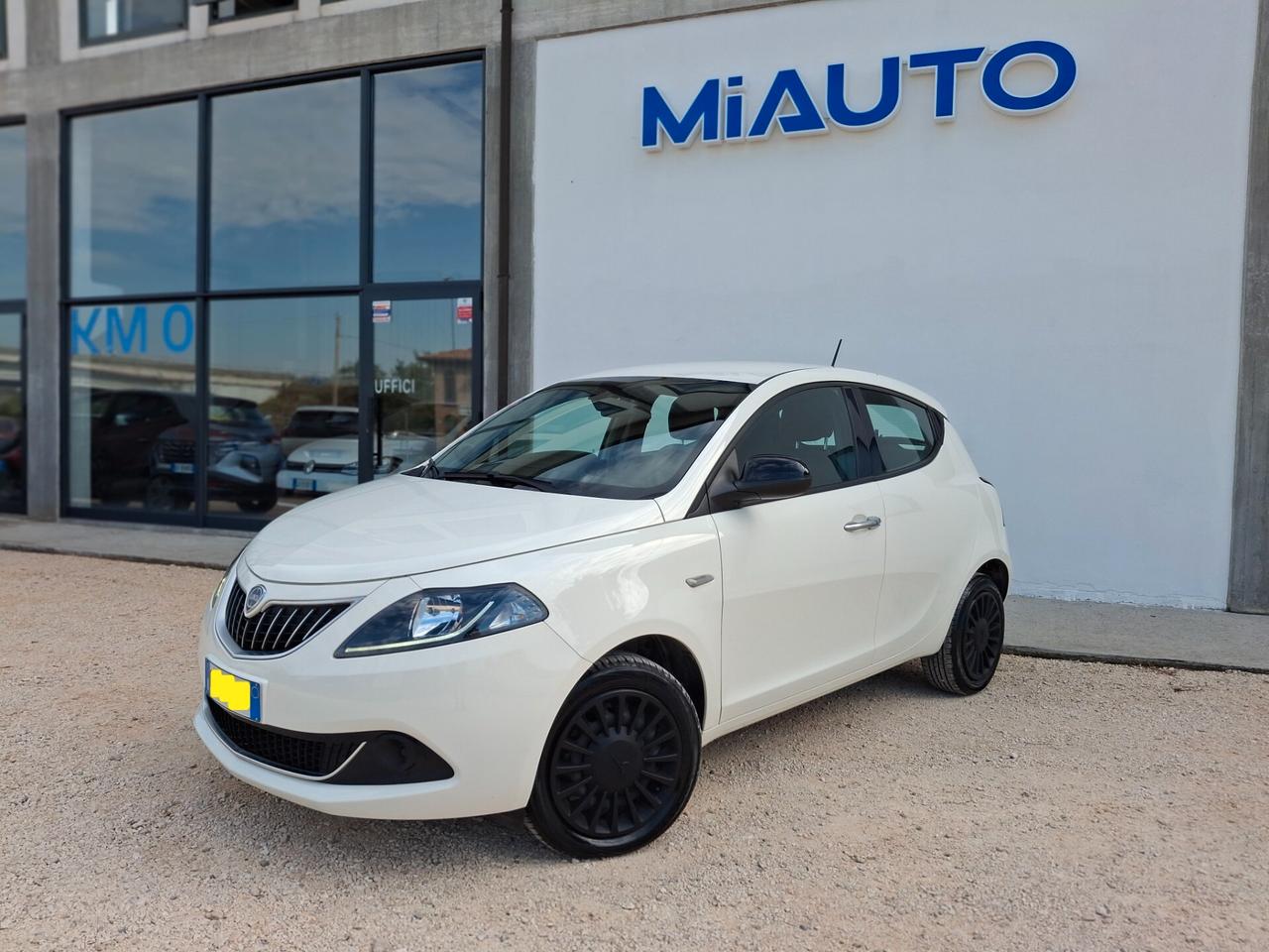 Lancia Ypsilon 1.0 FireFly 5 porte S&S Hybrid Silver Plus