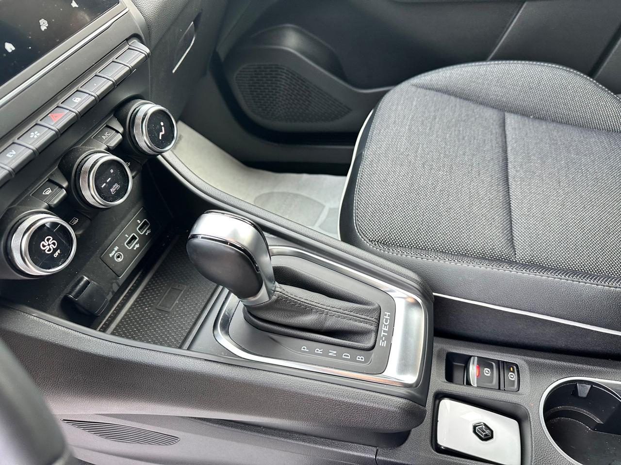 Renault Captur Full Hybrid E-Tech 145 CV Intens