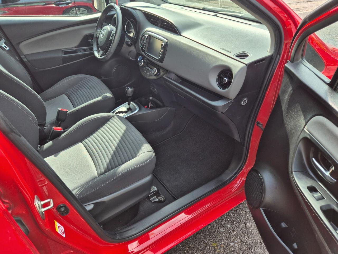 Toyota Yaris 1.5 Hybrid 5 porte Active