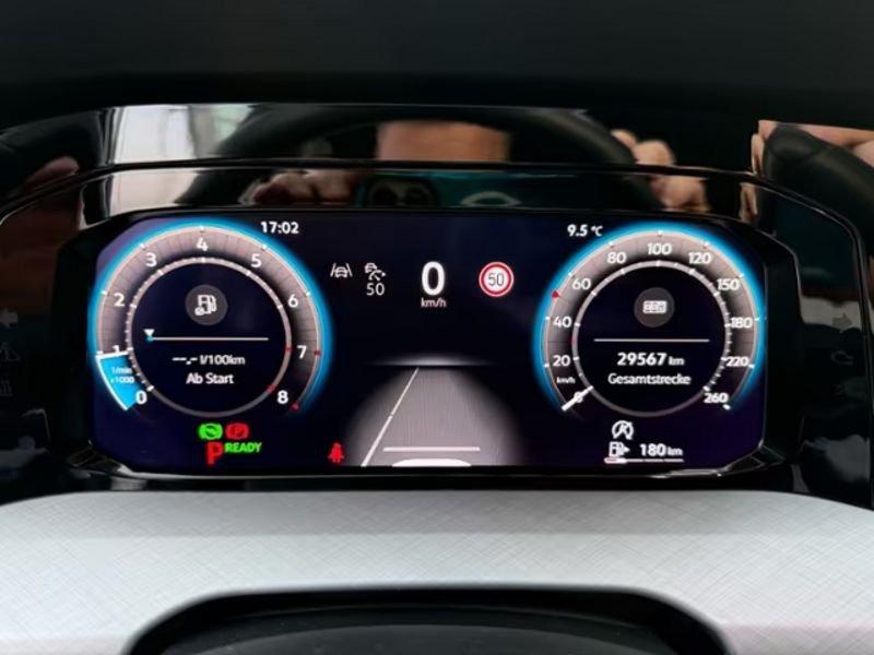 Volkswagen Golf Variant 1.5 eTSI ACT Life DSG PDC LED CARPLAY