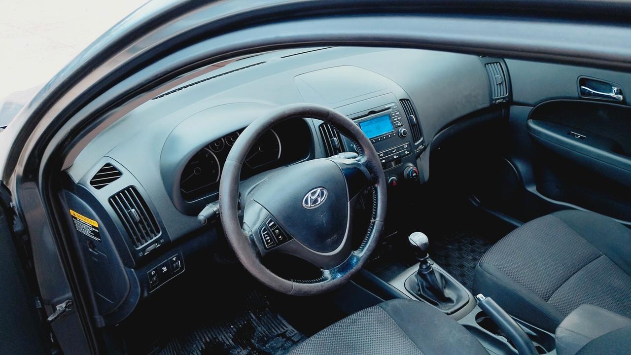 Hyundai i30 1.4 16V 109CV 5p. BlueDr. GPL Active