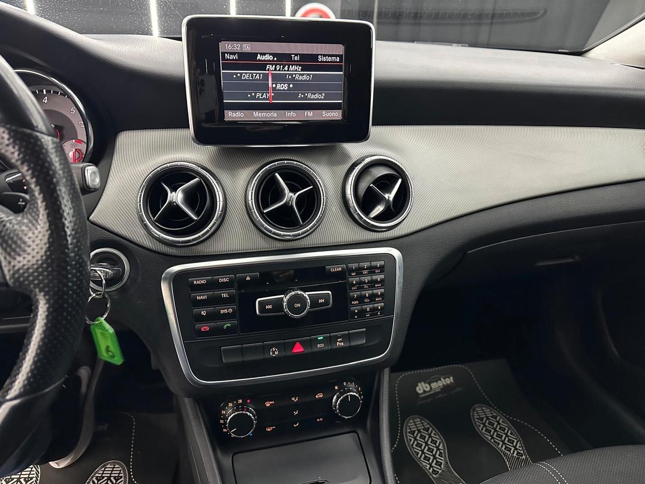 Mercedes-benz CLA 200 CDI Automatic Premium