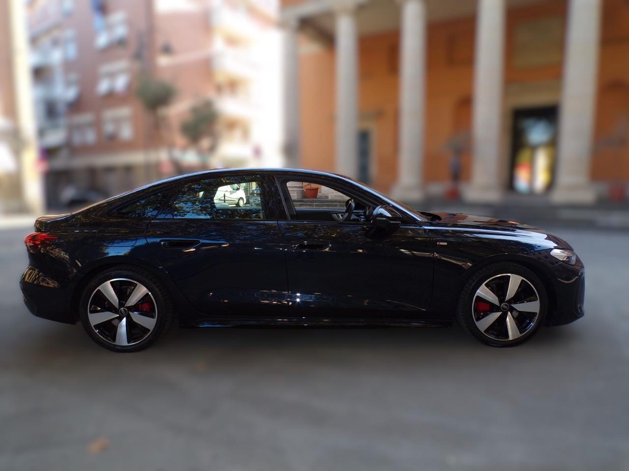 AUDI A5 SEDAN 2.0 TDI MHEV QUATTRO S-LINE BLACK EDITION DEL 2025 CON 19.000 KM