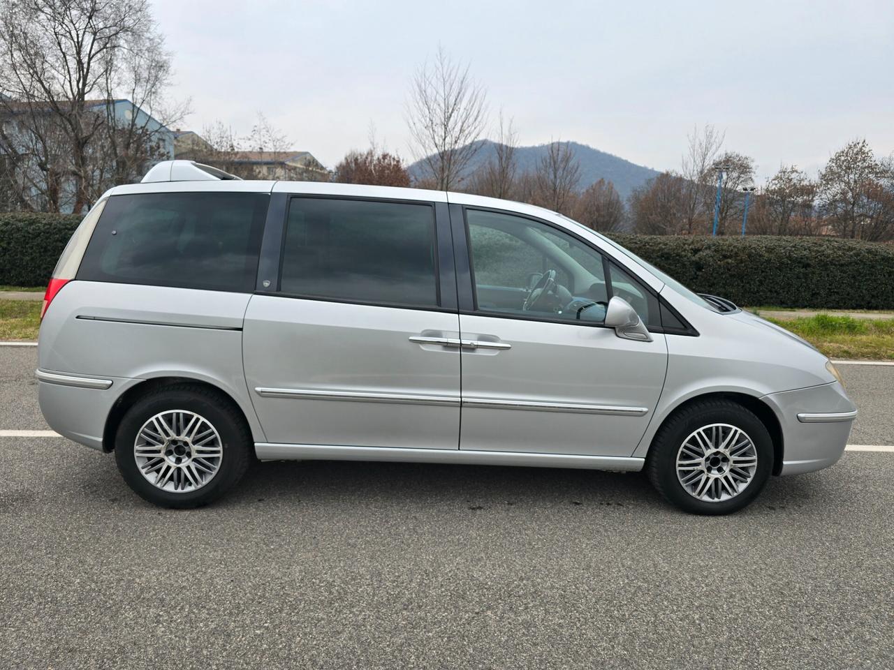 LANCIA PHEDRA 2.2 PLATINO 7 POSTI AUTOMATICO