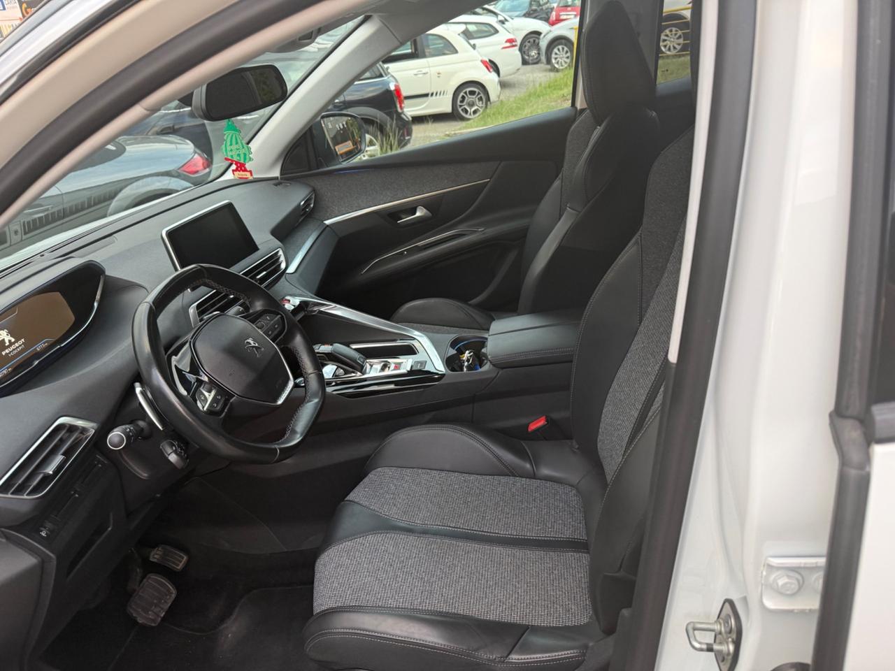 Peugeot 3008 BlueHDi km 90 mila accetto permute e finanziamenti