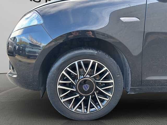 Lancia Ypsilon 1.0 FireFly 5 porte S&S Hybrid Ecochic Gold