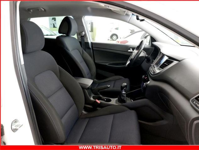 HYUNDAI Tucson 1.7 CRDI Xpossible (LUCI LED+NAVI)