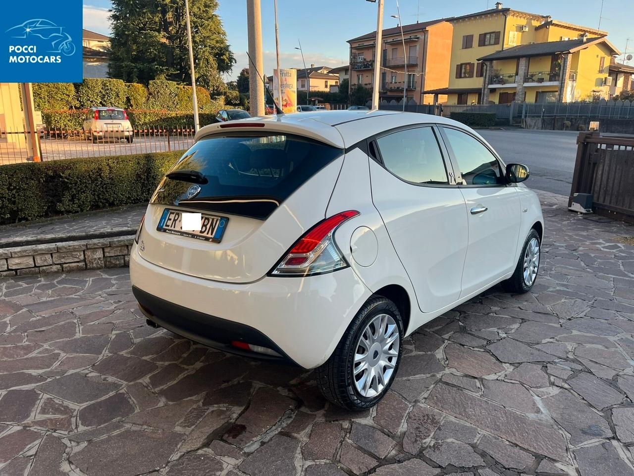 Lancia Ypsilon 1.2 69 CV 5 porte S&S Silver