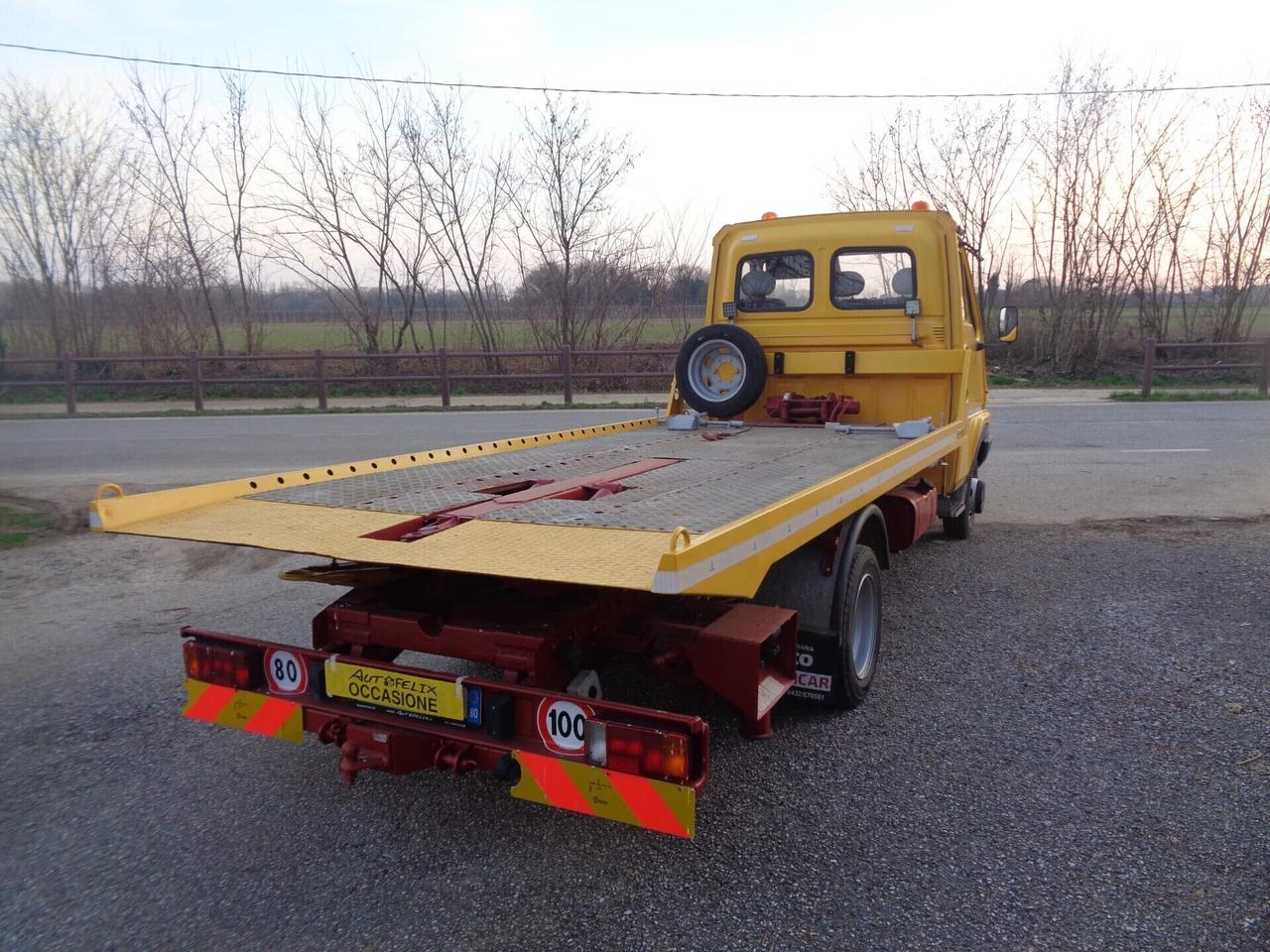 carroattrezzi scarrabile isoli radiocomando leggi