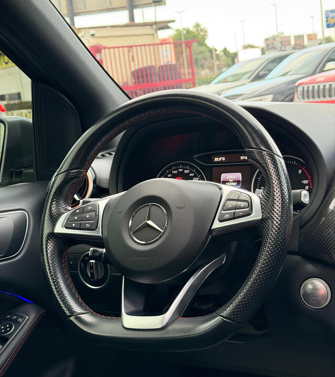 Mercedes Classe B 200D PREMIUM AMG 4 MATIC