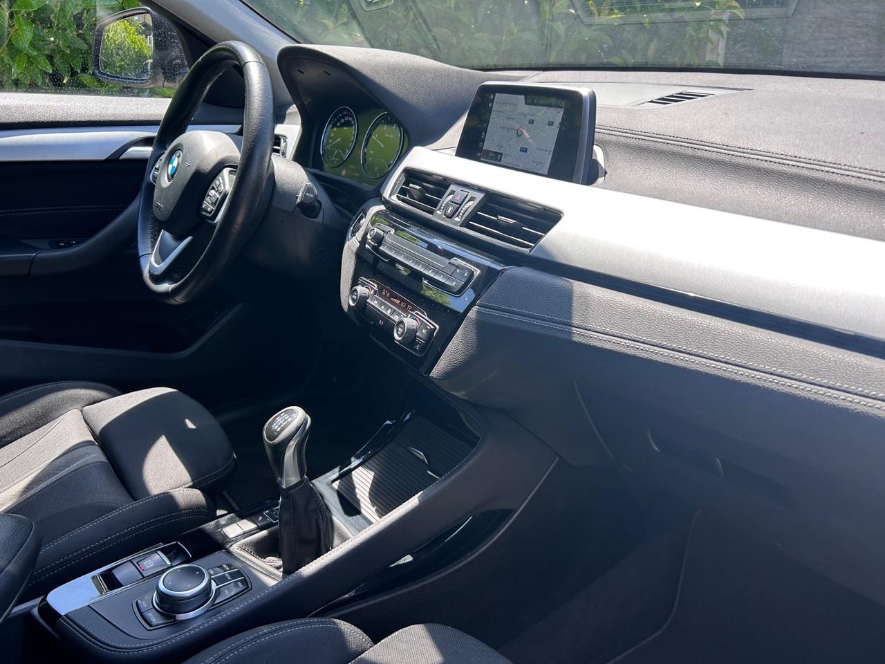 Bmw X2 sDrive18d Business-X