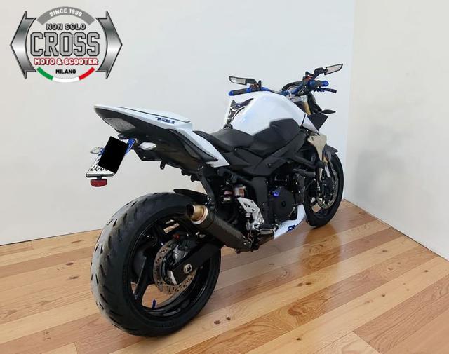 SUZUKI GSR 750 - ANNO 2012
