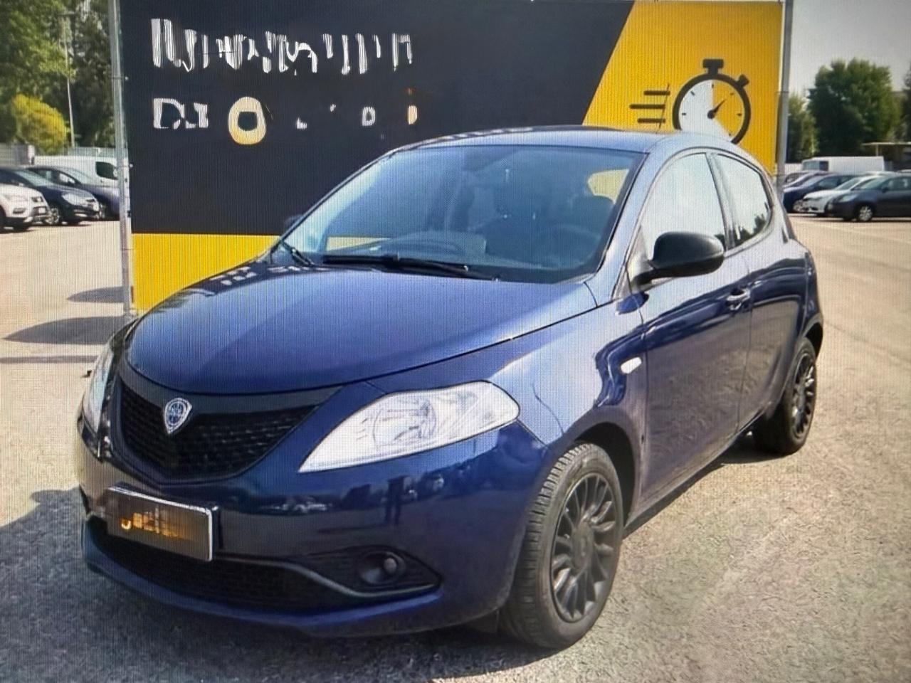 Lancia Ypsilon 1.2 69 CV 5 porte S&S Gold