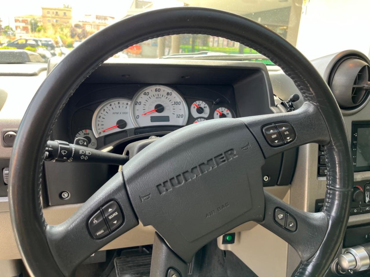Hummer H2 6.0 V8 Luxury