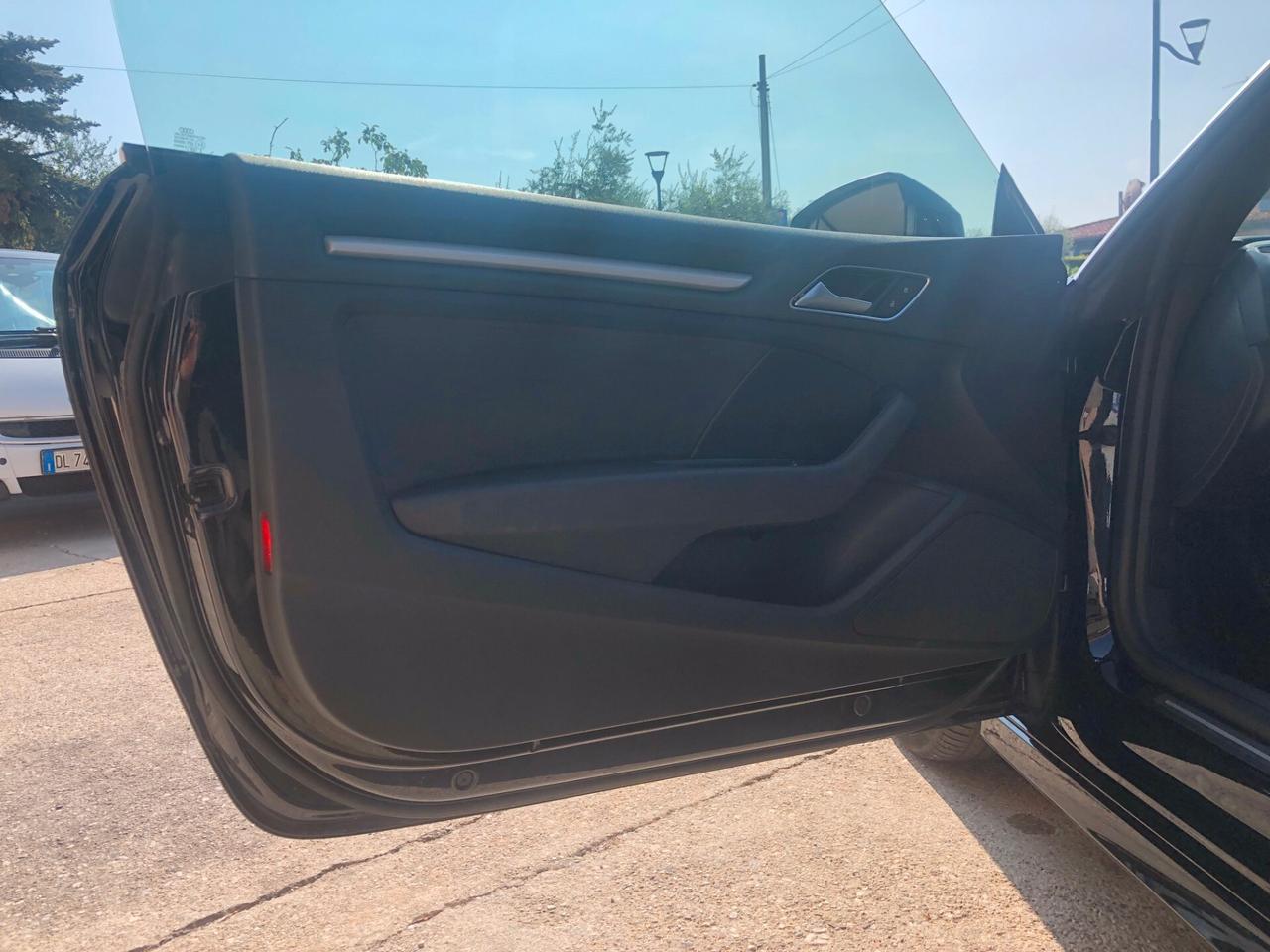 Audi A3 Cabrio 1.6 TDI clean diesel Ambiente