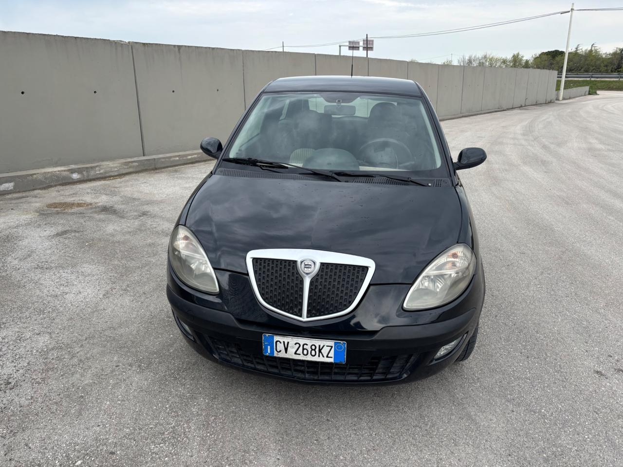 Lancia Ypsilon 1.2 16V Argento