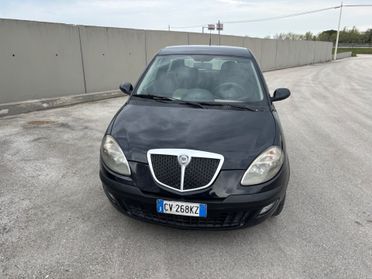 Lancia Ypsilon 1.2 16V Argento