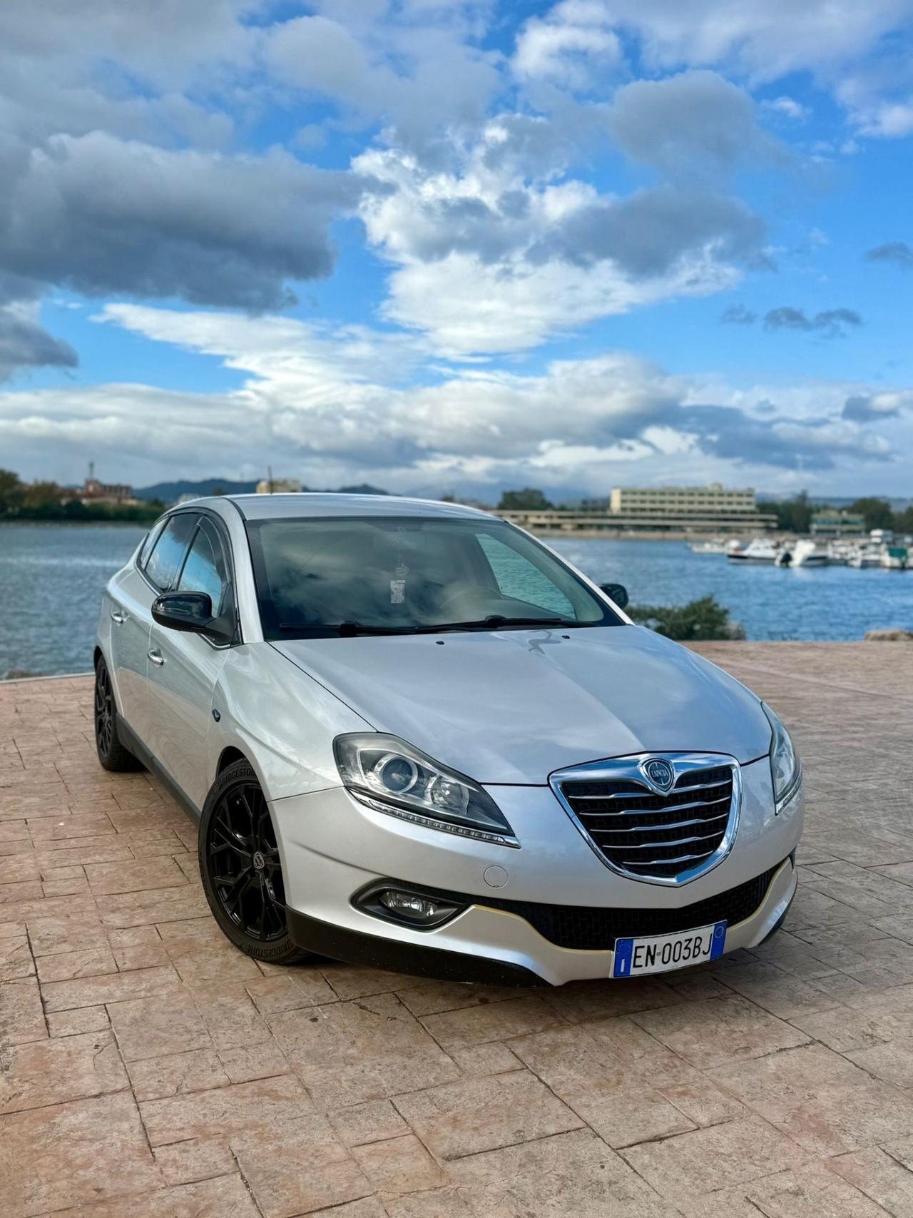 Lancia Delta 2.0 mtj DPF Ptatinum (121kw)