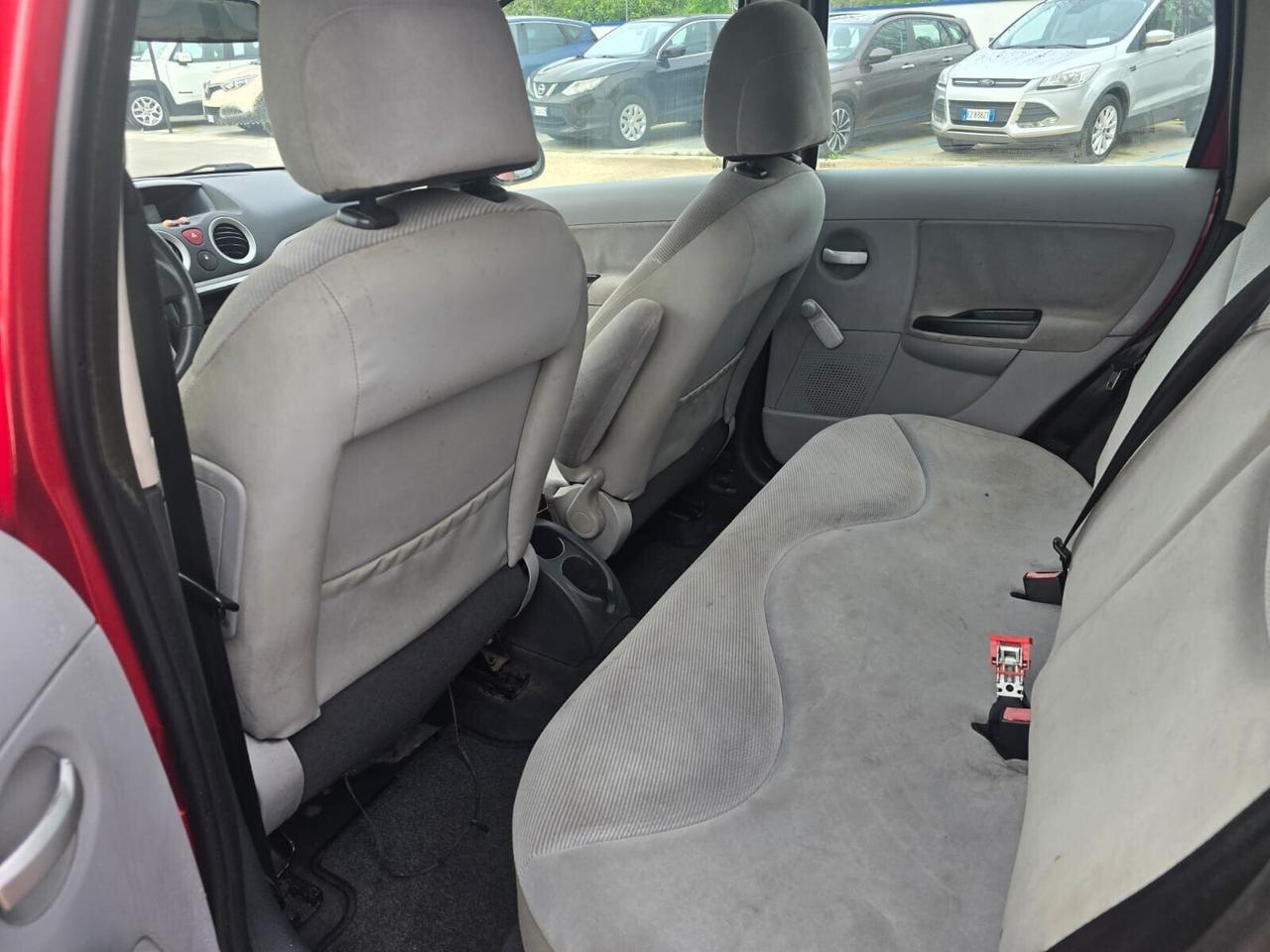 Citroen C3 1.1 airdream Gold by Pinko