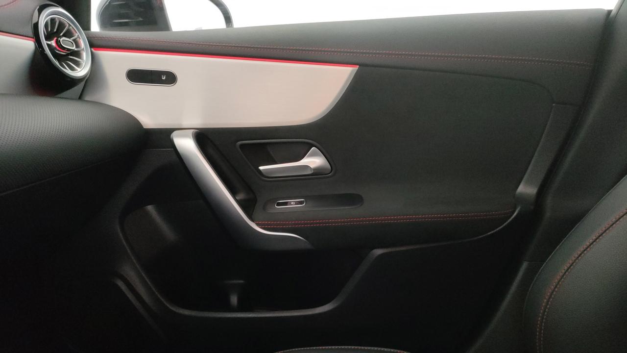 Mercedes-Benz CLA - C/X 118 - CLA Coupe 200 d AMG Line Advanced Plus auto