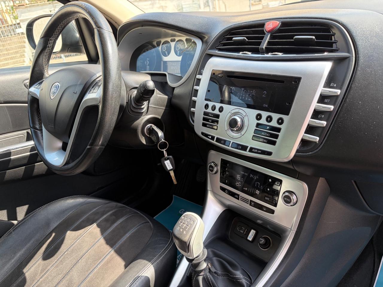 Lancia Delta 1.6 MJT Gold - 2012