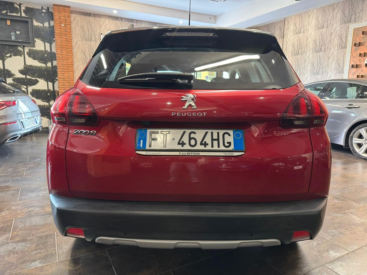 Peugeot 2008 PureTech Turbo 110 EAT6 S&S Allure