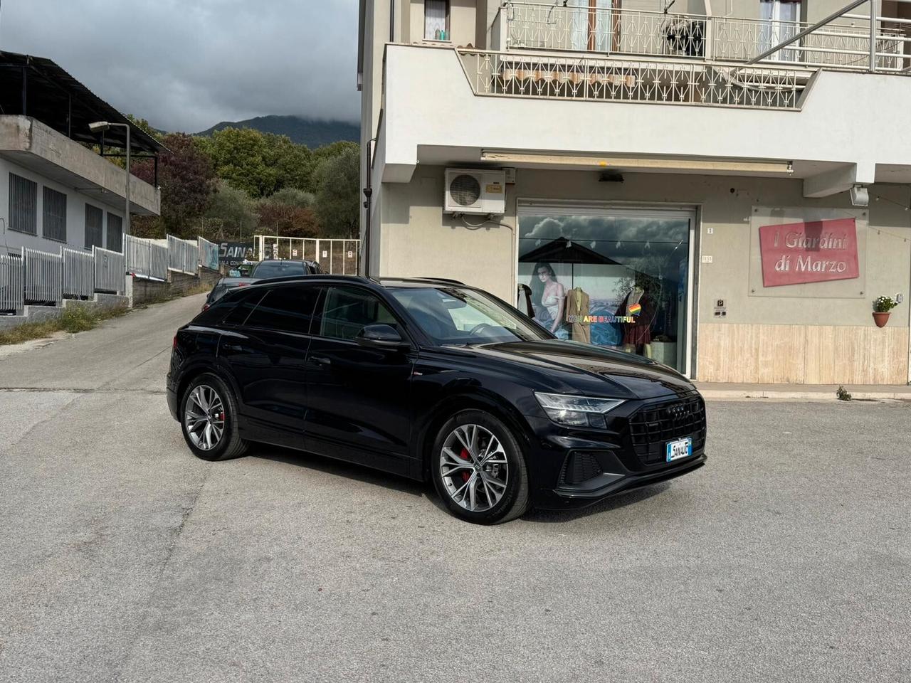 Audi Q8 50 TDI 286 CV quattro tiptronic Sline garanzia