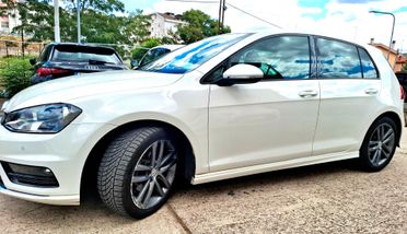Volkswagen Golf 1.6 TDI 110 CV 5p. RLINE