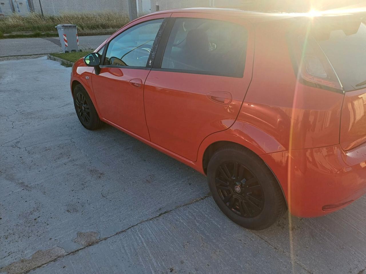 Fiat Punto 1.3 MJT 75 cv. 5 porte Virgin Radio