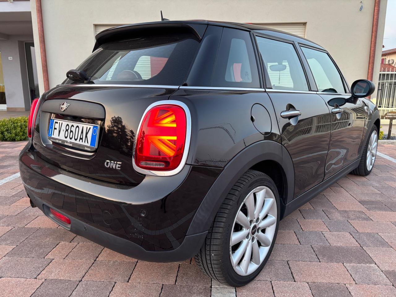 Mini 1.5 One Baker Street Con soli 48000km