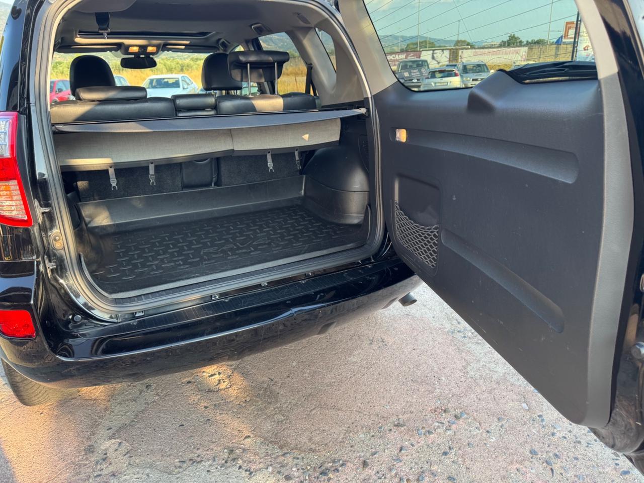 Toyota RAV 4 RAV4 Crossover 2.2 D-Cat A/T 150 CV Style