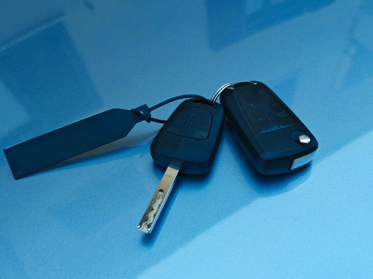 Opel Astra 1.6 BENZINA 105cv / Uniproprietario