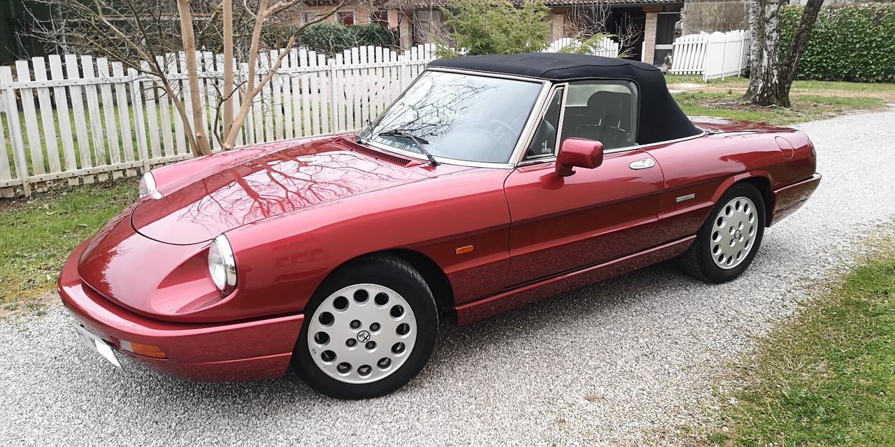 Alfa Romeo Spider 2.0i