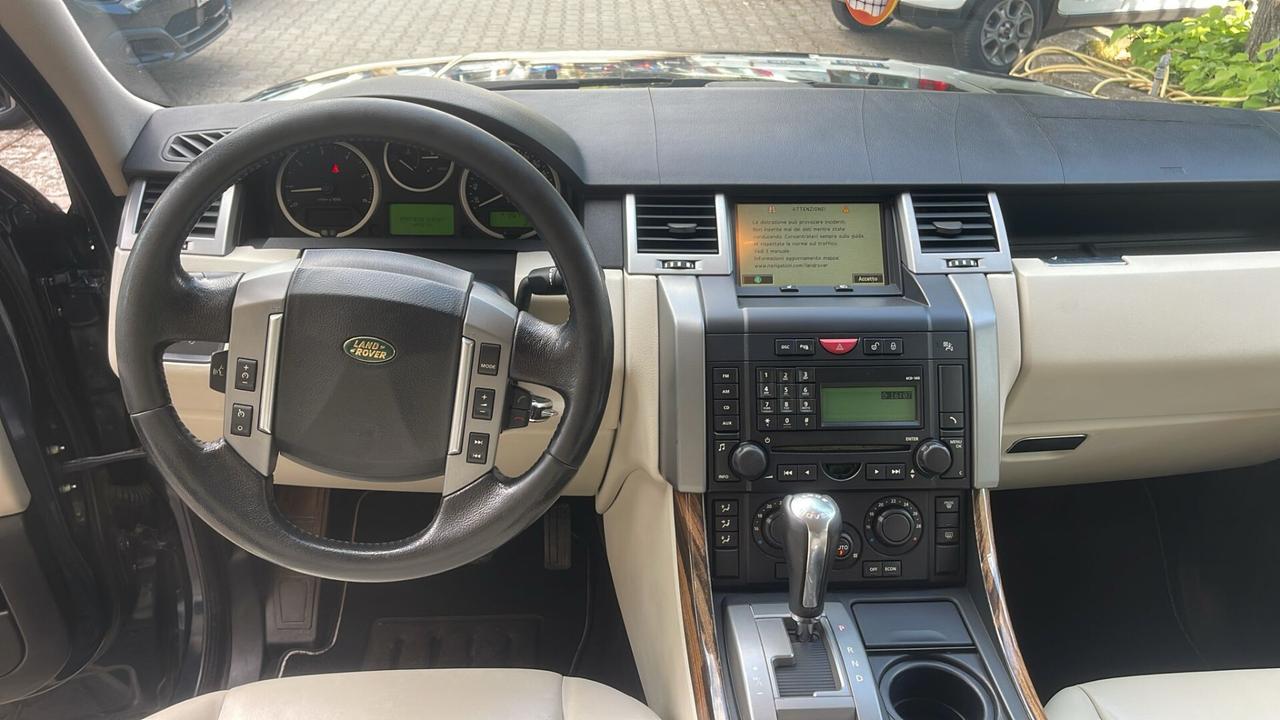 Land Rover Range Rover Sport Range Rover Sport 2.7 TDV6 HSE