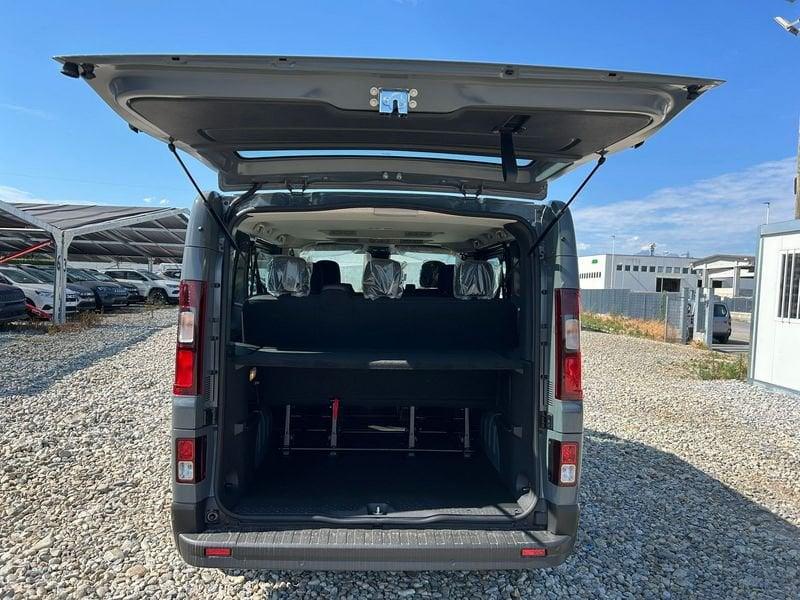Renault Trafic passenger 2.0 Blue dci 150cv L1H1 Authentic