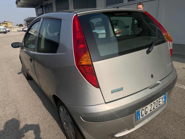 FIAT Punto 1.2i 16V cat 3p HLX senza nessun lavoro da fare
