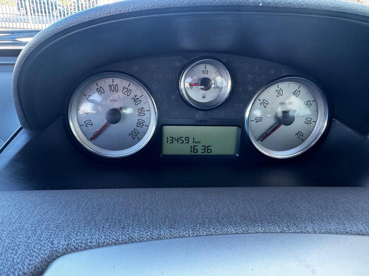 Lancia Ypsilon 1.2 versus neo p ok