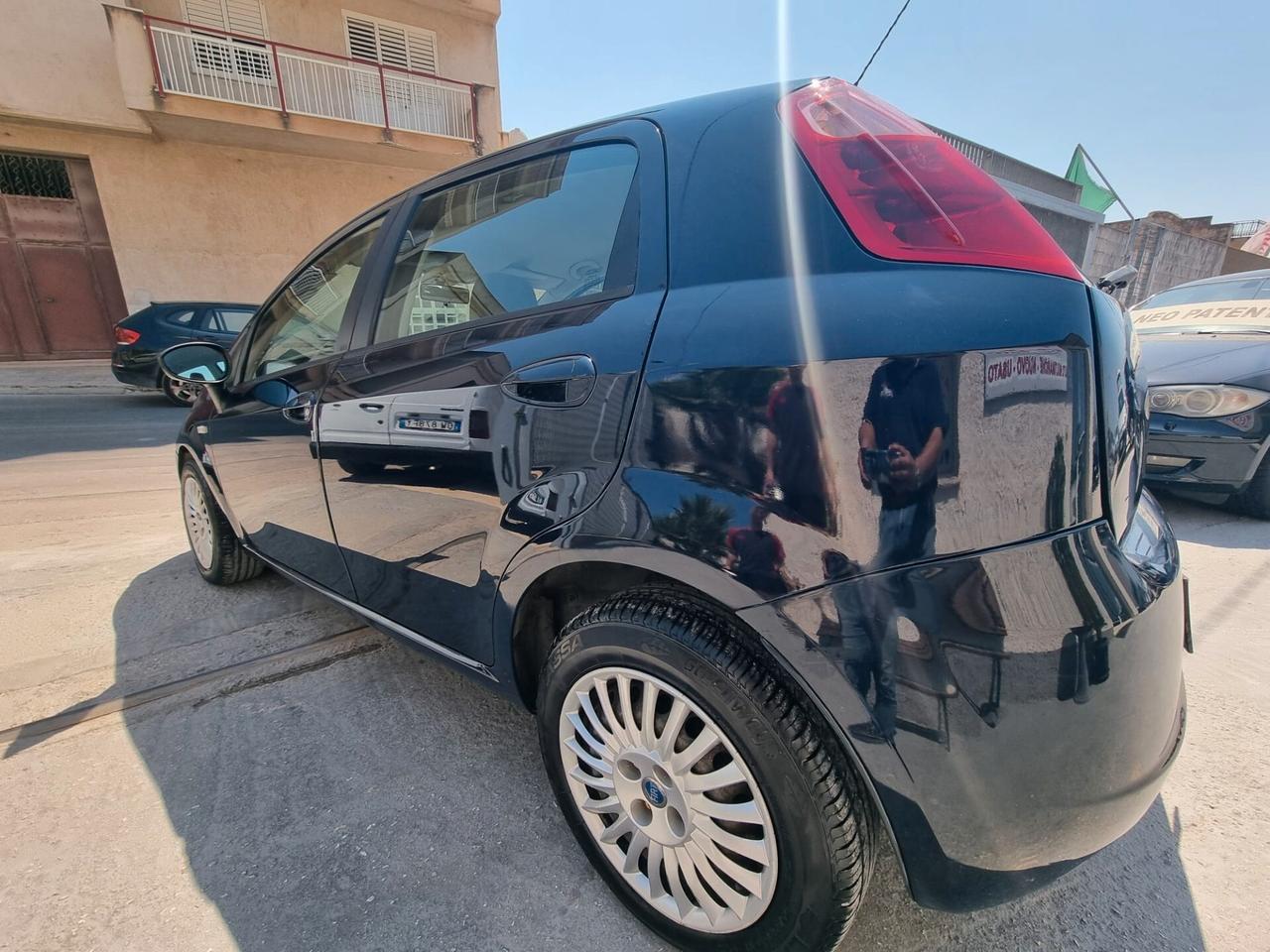 Fiat Grande Punto 1.3 MJT 75 CV 5 porte Dynamic