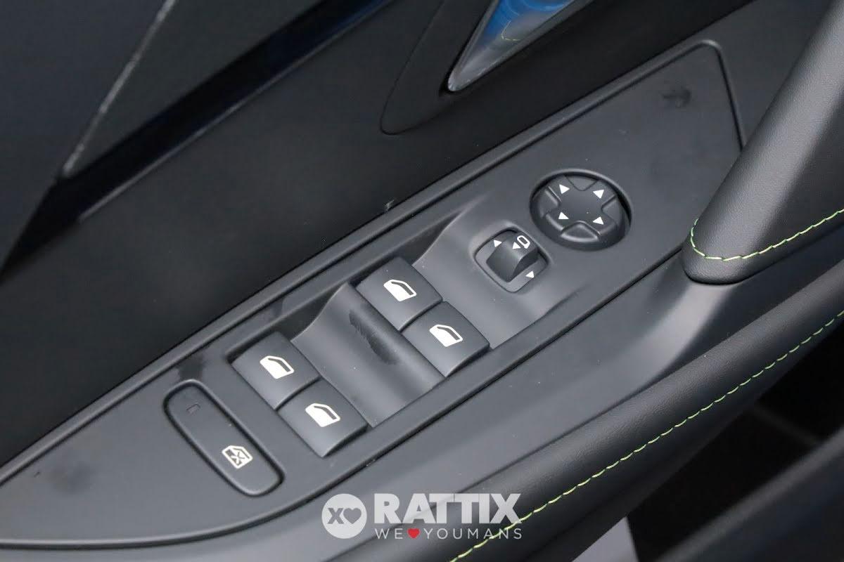 Peugeot 208 1.2 Hybrid 136CV GT e-dcs 6