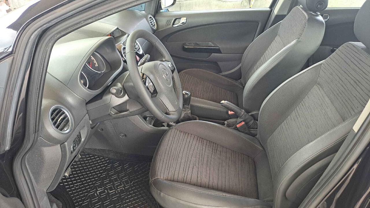 Opel Corsa 1.2 Benzina 86Cv Sport